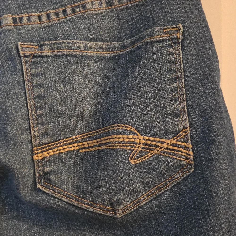 NYDJ Blue Denim Jeans - Classic Straight Crop 4 - Picture 6 of 6